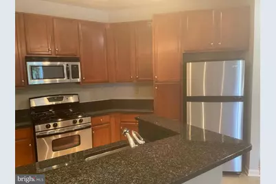 2665 Prosperity Avenue #126, Fairfax, VA 22031 - Photo 4