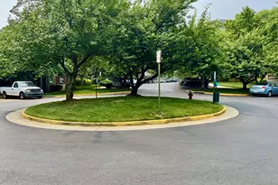 11703 Olde English Dr, Reston, VA 20190 - Photo 2