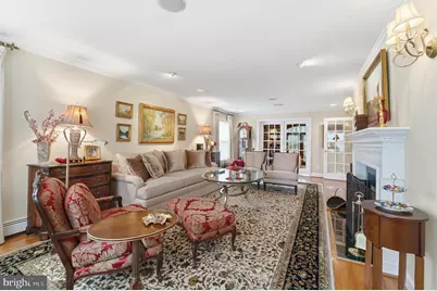 304 Chesapeake Drive, Great Falls, VA 22066 - Photo 8