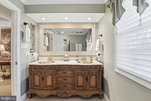 304 Chesapeake Dr, Great Falls, VA 22066 - Photo 40