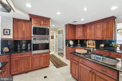 304 Chesapeake Drive, Great Falls, VA 22066 - Photo 16