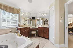 304 Chesapeake Dr, Great Falls, VA 22066 - Photo 54