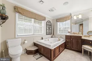 304 Chesapeake Dr, Great Falls, VA 22066 - Photo 52