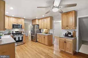 5519 Yorkshire St, Springfield, VA 22151 - Photo 12