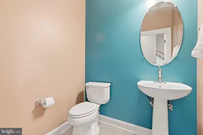 9522 Canonbury Square, Fairfax, VA 22031 - Photo 6