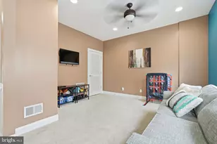 9522 Canonbury Square, Fairfax, VA 22031 - Photo 4