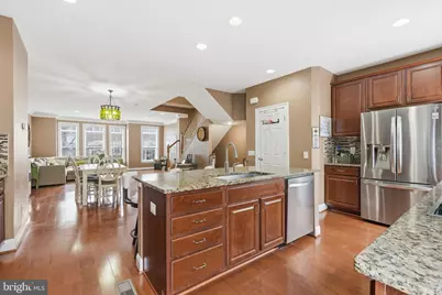 9522 Canonbury Square, Fairfax, VA 22031 - Photo 12