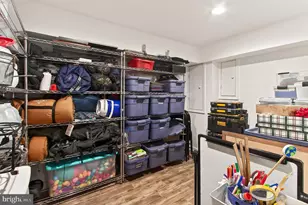 6621 Kerns Rd, Falls Church, VA 22042 - Photo 44