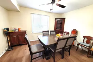 9800 Kingsbridge Dr, Fairfax, VA 22031 - Photo 10