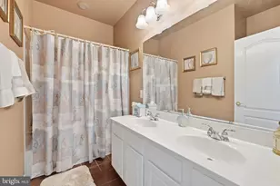 7820 Rose Garden Ln, Springfield, VA 22153 - Photo 30