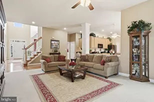 7820 Rose Garden Ln, Springfield, VA 22153 - Photo 18