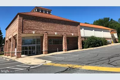 215 Maple Avenue W, Vienna, VA 22180 - Photo 1