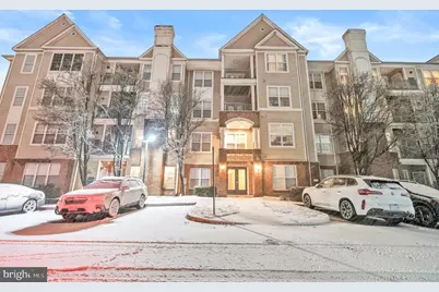 3015 Nicosh Circle #2201, Falls Church, VA 22042 - Photo 2