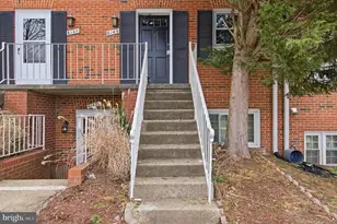 6149 Strasburg Dr, Centreville, VA 20121 - Photo 1