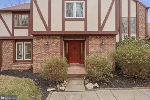 11480 Robert Stephens Dr, Fairfax Station, VA 22039 - Photo 4