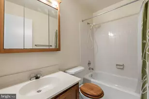 5539 Ridgeton Hill Ct, Fairfax, VA 22032 - Photo 22