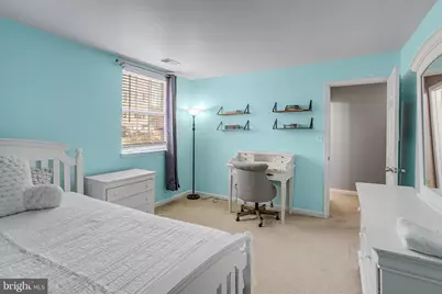 7945 Gunston Woods Place, Lorton, VA 22079 - Photo 24