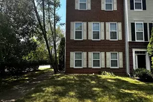 5035 Cool Fountain Ln, Centreville, VA 20120 - Photo 2