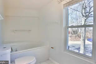 5837 Norham Dr, Alexandria, VA 22315 - Photo 12