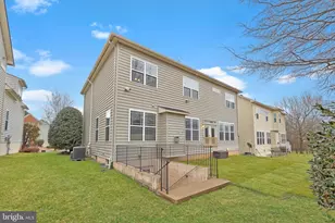 8717 Flowering Dogwood Ln, Lorton, VA 22079 - Photo 48