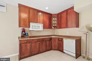 8717 Flowering Dogwood Ln, Lorton, VA 22079 - Photo 42