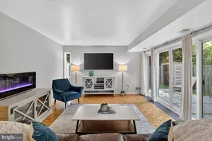 11519 Links Dr, Reston, VA 20190 - Photo 8