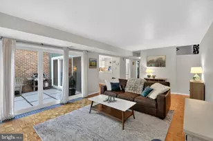11519 Links Dr, Reston, VA 20190 - Photo 10