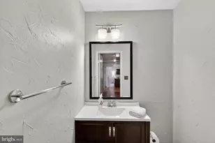 11519 Links Dr, Reston, VA 20190 - Photo 28