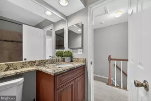 14434 Four Chimney Dr, Centreville, VA 20120 - Photo 20