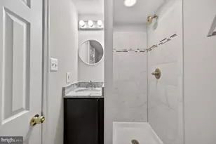 14434 Four Chimney Dr, Centreville, VA 20120 - Photo 26