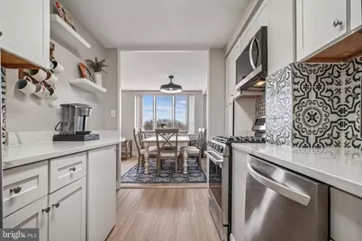 6621 Wakefield Drive #812, Alexandria, VA 22307 - Photo 10