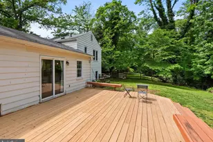 9518 Center St, Vienna, VA 22181 - Photo 10