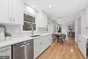 601 Sideling Ct NE, Vienna, VA 22180 - Photo 16