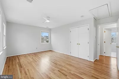 601 Sideling Court NE, Vienna, VA 22180 - Photo 34