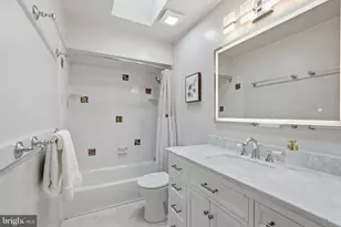 601 Sideling Ct NE, Vienna, VA 22180 - Photo 40