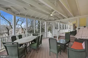 601 Sideling Ct NE, Vienna, VA 22180 - Photo 50