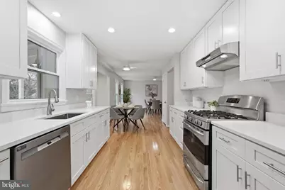 601 Sideling Court NE, Vienna, VA 22180 - Photo 14