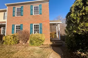6352 Shaundale Dr, Springfield, VA 22152 - Photo 8