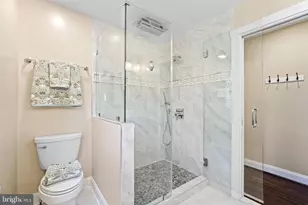 4403 Wakefield Dr, Annandale, VA 22003 - Photo 28