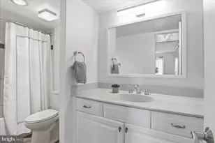 8340 Greensboro Dr, McLean, VA 22102 - Photo 16