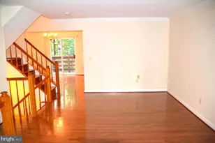 6086 Joust Ln, Alexandria, VA 22315 - Photo 8