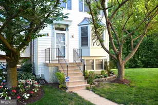 6086 Joust Ln, Alexandria, VA 22315 - Photo 2