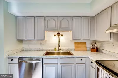 5393 Harbor Court Drive, Alexandria, VA 22315 - Photo 10