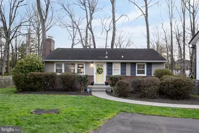 715 Park Street SE, Vienna, VA 22180 - Photo 2