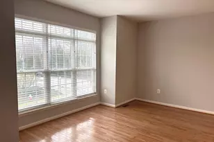 7358 Bloomington Ct, Springfield, VA 22150 - Photo 10