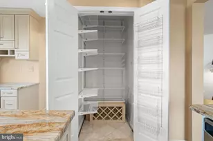 3402 Walnut Hill Ct, Falls Church, VA 22042 - Photo 8