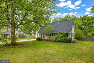 6004 Brookview Dr, Alexandria, VA 22310 - Photo 8