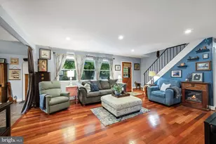 6004 Brookview Dr, Alexandria, VA 22310 - Photo 2