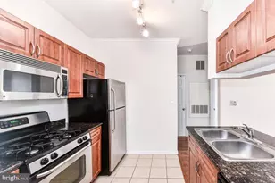 12913 Centre Park Cir, Herndon, VA 20171 - Photo 8