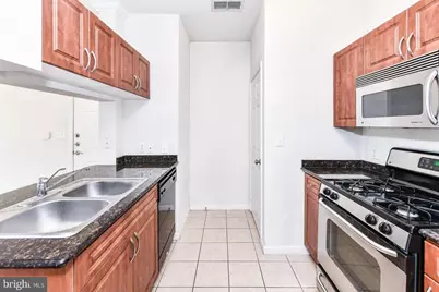 12913 Centre Park Circle #302, Herndon, VA 20171 - Photo 6